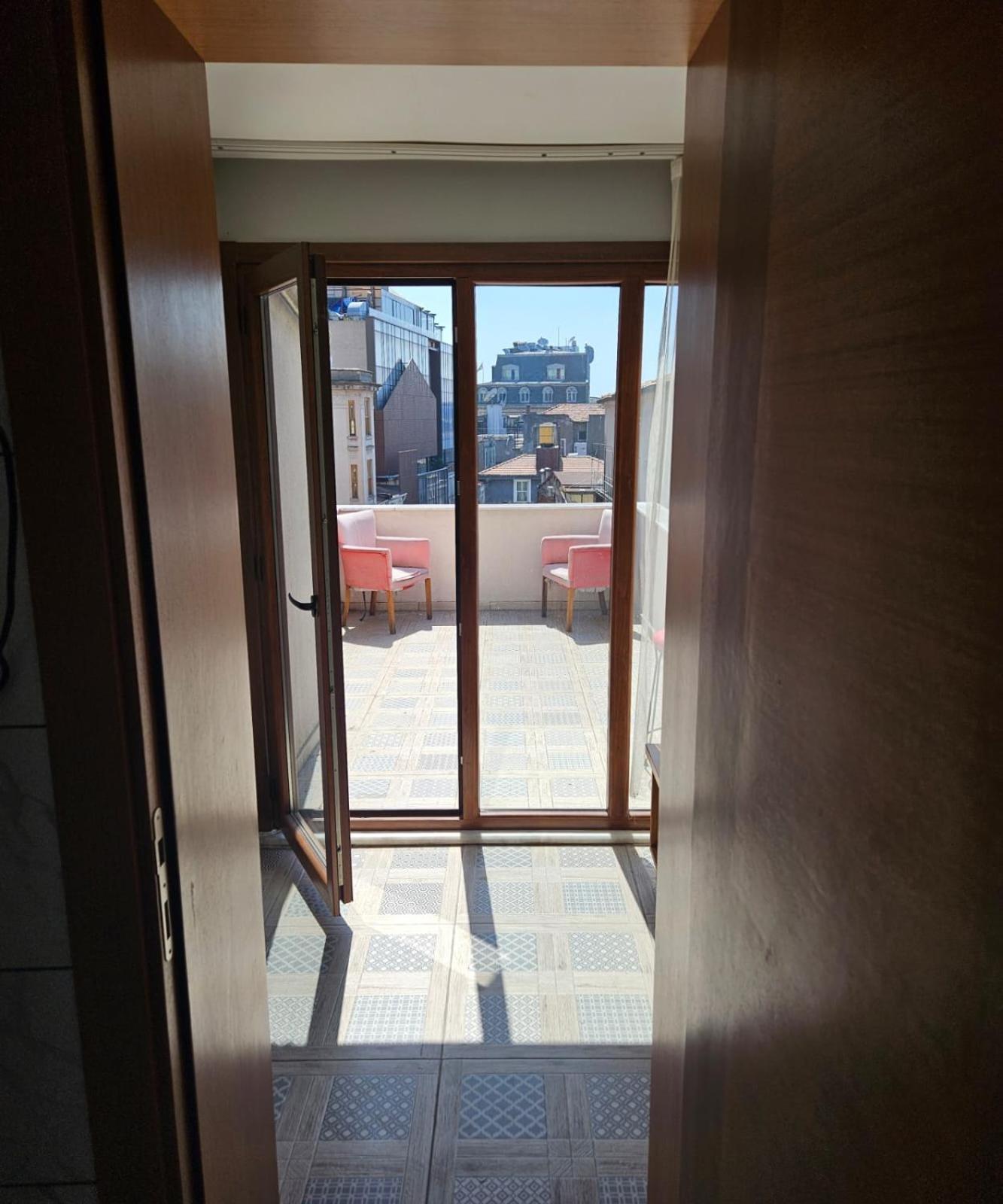 Taxim 34 Hotel Istanbul Exterior photo